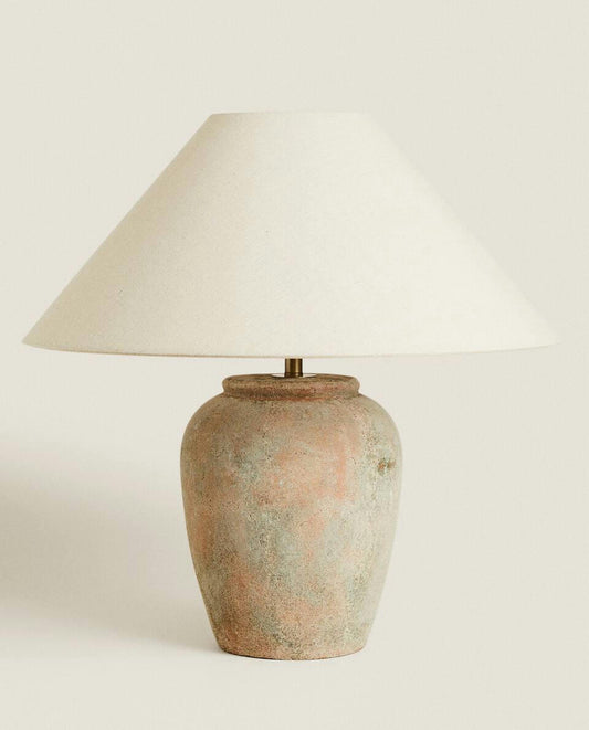 LAMP WITH CERAMIC BASE