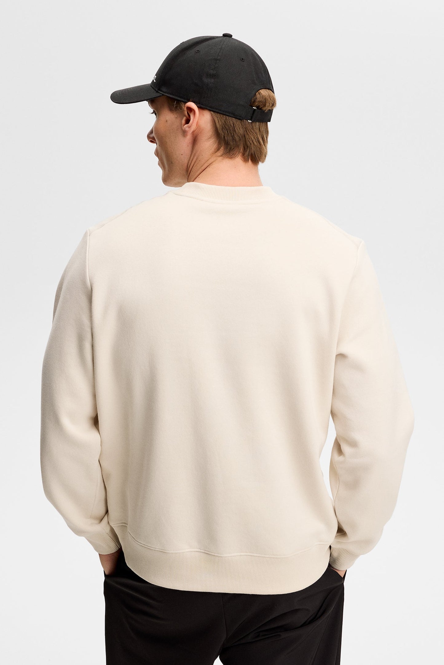 Alpha Crew Neck / Moonbeam