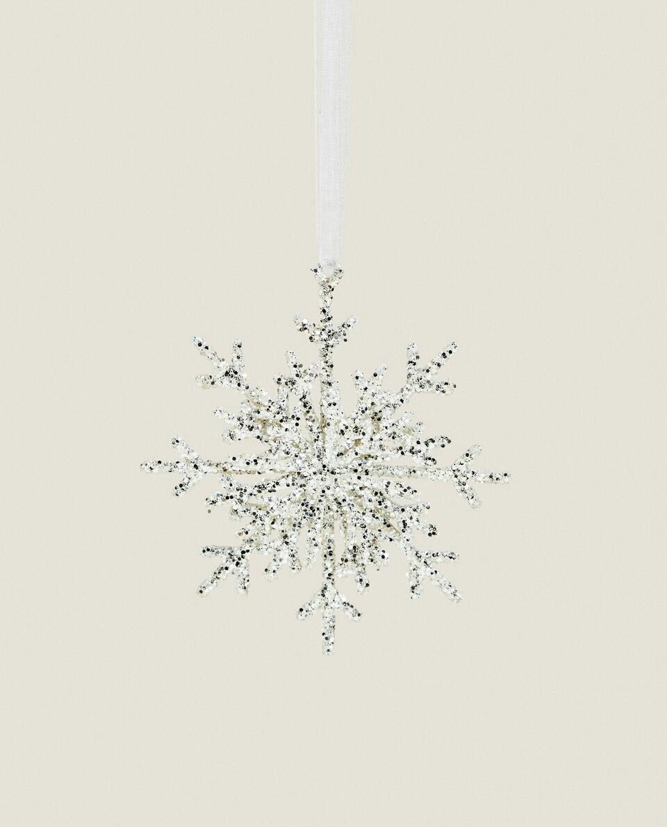 GLITTERY CHRISTMAS SNOWFLAKE DECORATION