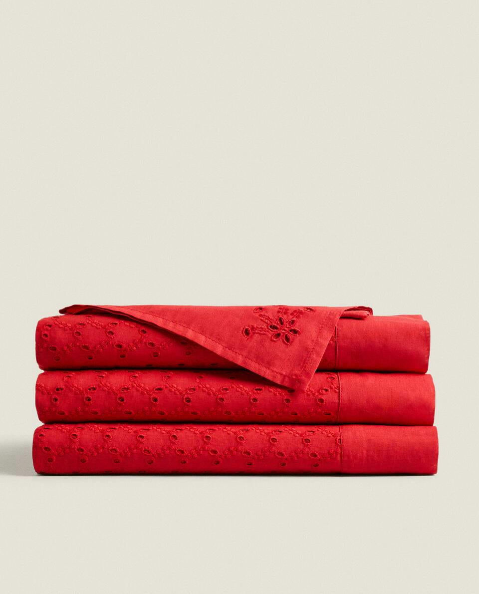 EMBROIDERED COTTON CHRISTMAS TABLECLOTH