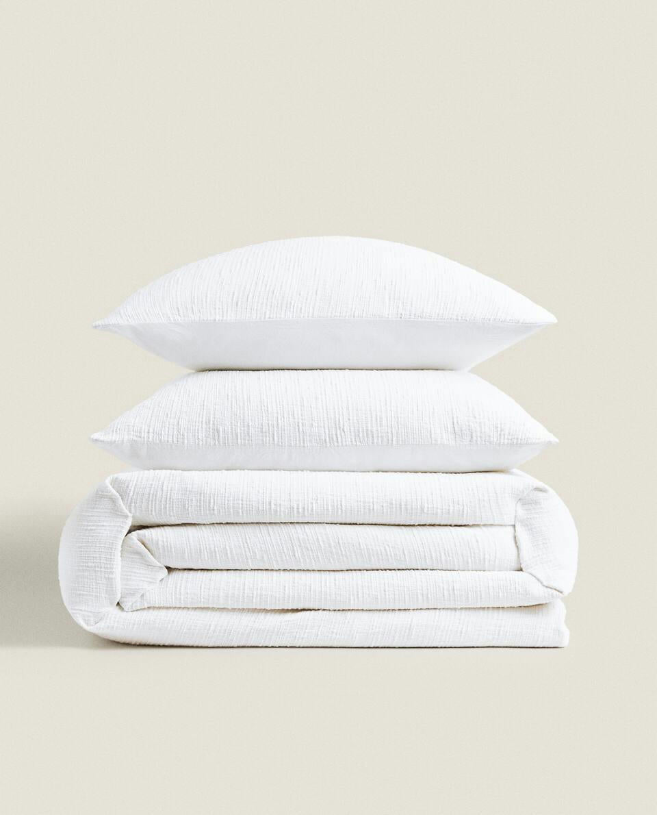 DUVET COVER WITH RAISED BEDSPREAD EFFECT