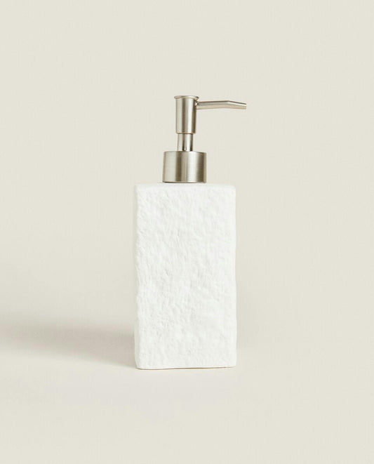 TEXTURED CERAMIC BATHROOM SET