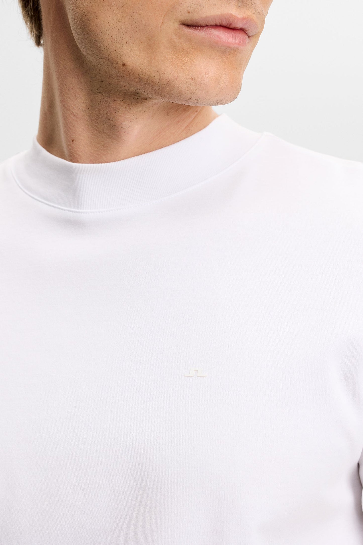 Ace Mock Neck T-Shirt / White