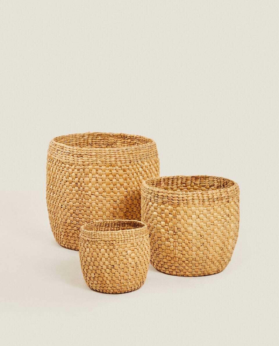 STRIPED ROUND BASKET