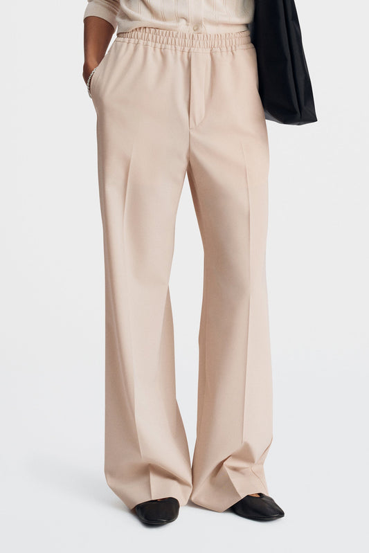 Anja Pant / Moonbeam