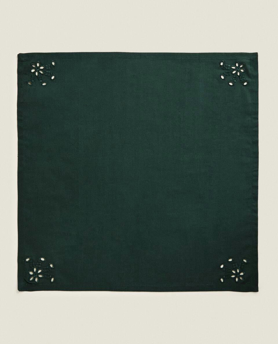 PACK OF EMBROIDERED COTTON CHRISTMAS NAPKINS (PACK OF 2)