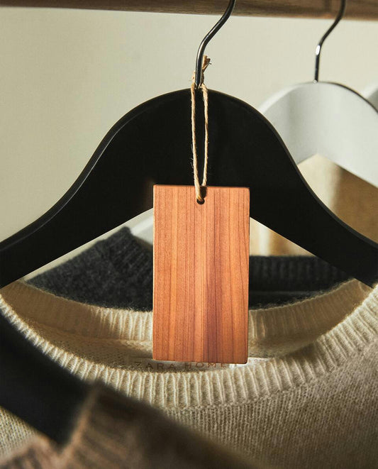 CEDAR BLOCKS WITH HOOK (PACK OF 6)