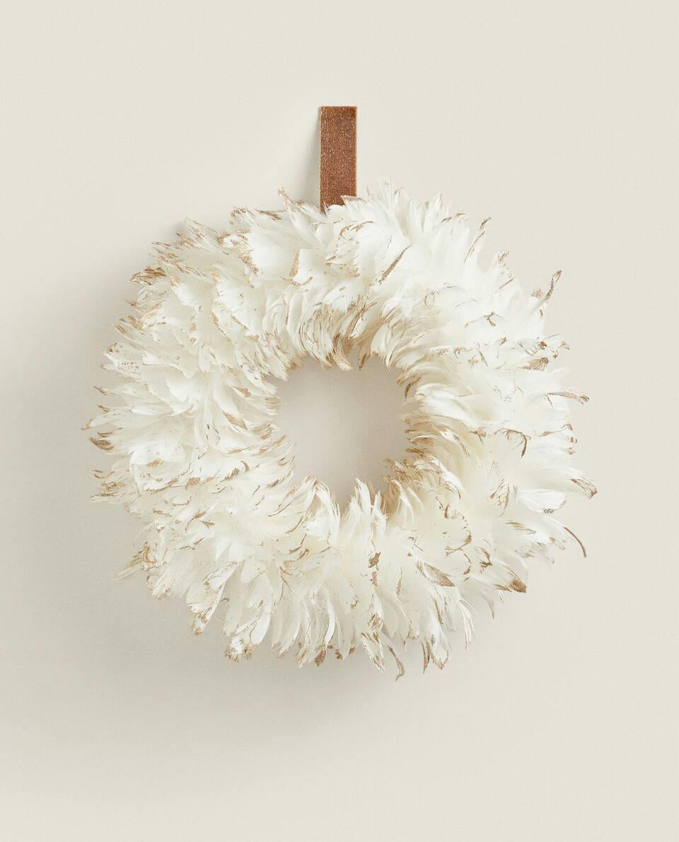 CHRISTMAS FEATHER WREATH DECORATION