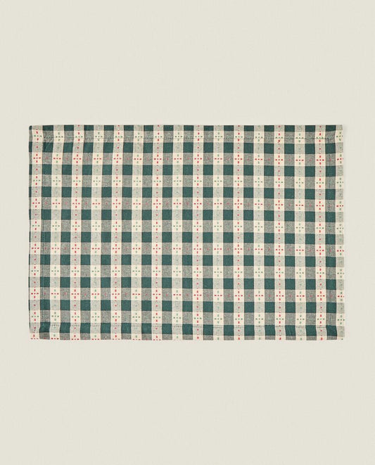 PACK OF CHECK CHRISTMAS PLACEMATS (PACK OF 2)