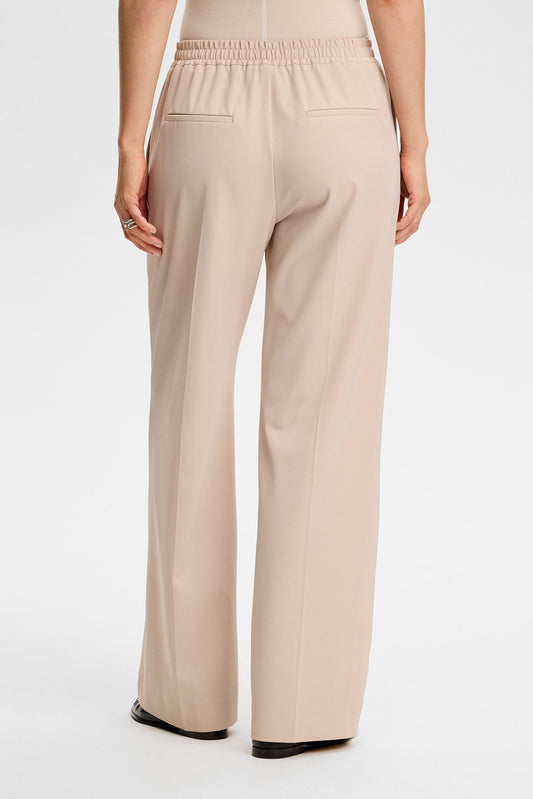 Anja Pant / Moonbeam